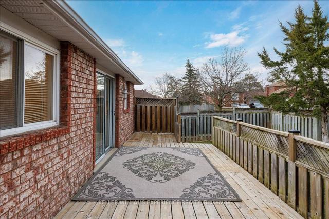 18 Nugent Ct, House detached with 3 bedrooms, 2 bathrooms and 6 parking in Barrie ON | Image 30