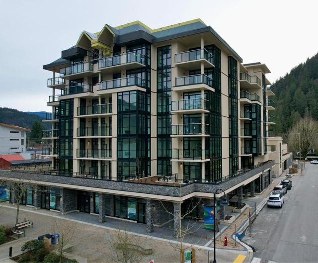 404 - 120 Esplanade Ave, Condo with 1 bedrooms, 1 bathrooms and null parking in Harrison Hot Springs BC | Image 2