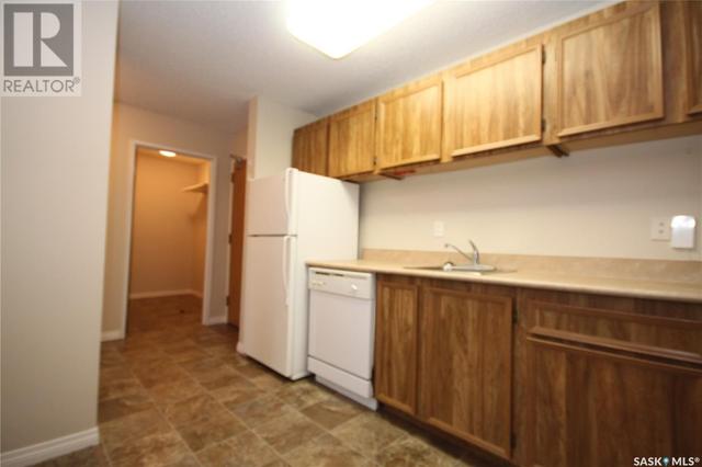 207 - 1808 Eaglesham Ave, Condo with 1 bedrooms, 1 bathrooms and null parking in Weyburn SK | Image 7