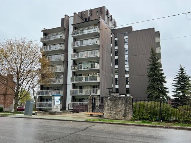 1006 - 109 King St, Condo with 2 bedrooms, 1 bathrooms and 1 parking in Brockville ON | Image 1