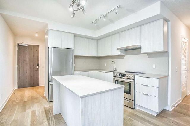 223 - 25 Richmond St E, Condo with 2 bedrooms, 2 bathrooms and 0 parking in Toronto ON | Image 3