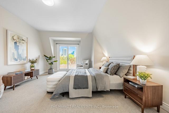 26 Lobo Mews, House attached with 3 bedrooms, 2 bathrooms and 1 parking in Toronto ON | Image 11
