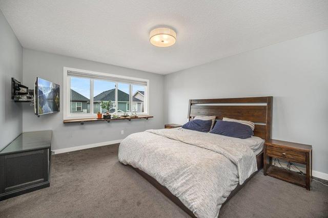194 West Grove Way Sw, House detached with 4 bedrooms, 3 bathrooms and 2 parking in Calgary AB | Image 26