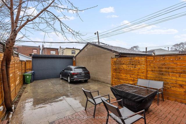 102 Sellers Ave, House detached with 3 bedrooms, 2 bathrooms and 2 parking in Toronto ON | Image 10