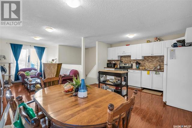 528 H Avenue S, House detached with 6 bedrooms, 3 bathrooms and null parking in Saskatoon SK | Image 11