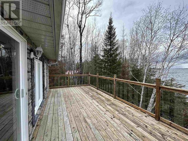402c Reef Point Rd, House detached with 2 bedrooms, 2 bathrooms and null parking in Rainy River, Unorganized ON | Image 39