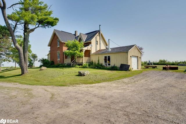 2647 Lockhart Road, House detached with 4 bedrooms, 2 bathrooms and 21 parking in Barrie ON | Image 6