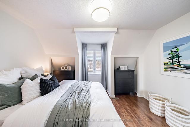 184 Pickering St, House semidetached with 2 bedrooms, 3 bathrooms and 1 parking in Toronto ON | Image 3
