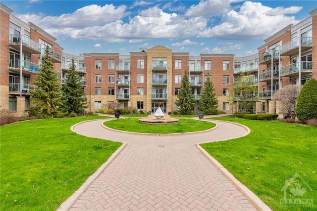 319 - 205 Bolton St, Condo with 1 bedrooms, 1 bathrooms and 1 parking in Ottawa ON | Image 1