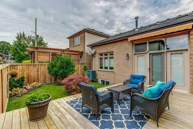 4 Trent Crt, House attached with 2 bedrooms, 3 bathrooms and 1 parking in St. Catharines ON | Image 18