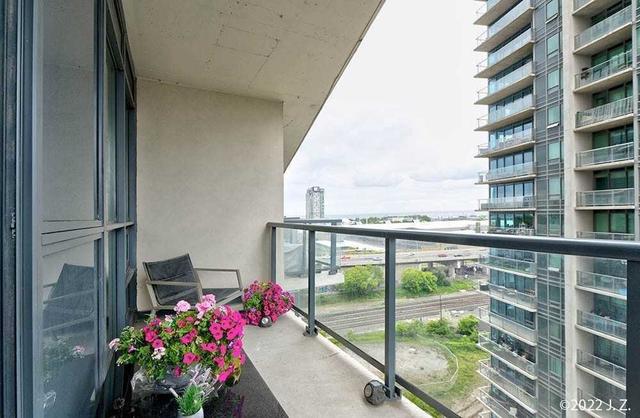 1101 - 51 E Liberty St, Condo with 1 bedrooms, 2 bathrooms and 0 parking in Toronto ON | Image 13