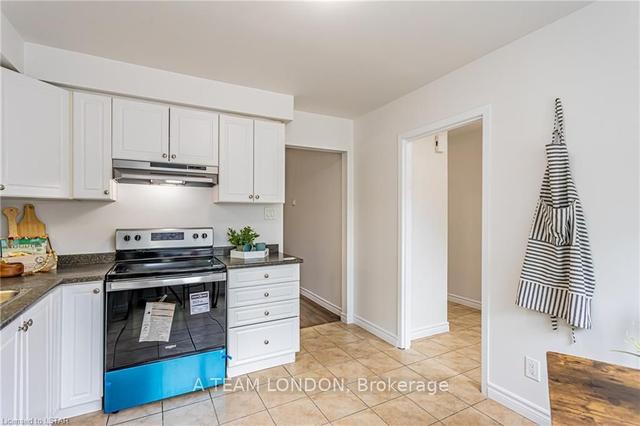 54 - 35 Waterman Ave, Townhouse with 3 bedrooms, 2 bathrooms and 1 parking in London ON | Image 34