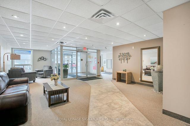 305 - 486 Laclie St, Condo with 2 bedrooms, 2 bathrooms and 1 parking in Orillia ON | Image 18