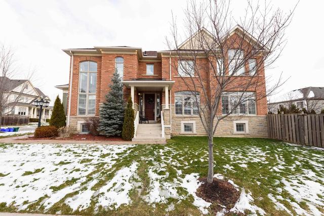 251 Forbes Terr, House detached with 4 bedrooms, 5 bathrooms and 4 parking in Milton ON | Image 12