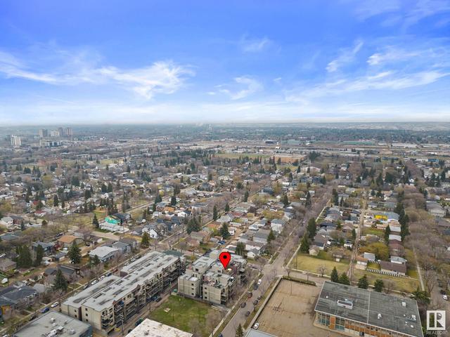 400 - 10808 71 Ave Nw, Condo with 3 bedrooms, 3 bathrooms and null parking in Edmonton AB | Image 41