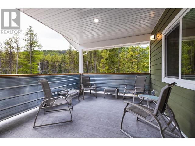 4820 33 Hwy, House detached with 5 bedrooms, 2 bathrooms and 6 parking in Kootenay Boundary E BC | Image 21