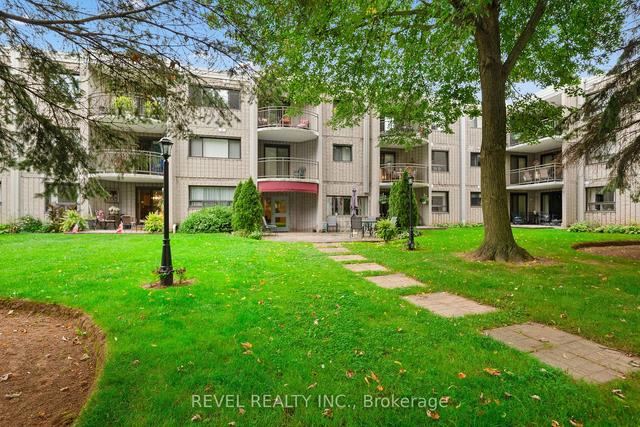 111 - 4658 Drummond Rd, Condo with 2 bedrooms, 1 bathrooms and 1 parking in Niagara Falls ON | Image 12
