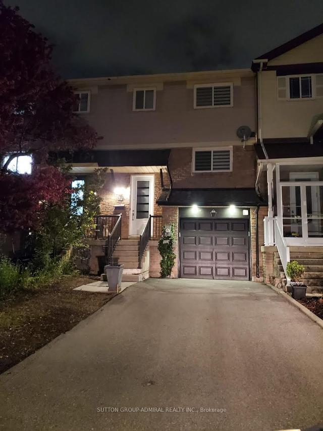 52 Chabad Gate, House attached with 3 bedrooms, 3 bathrooms and 3 parking in Vaughan ON | Image 12