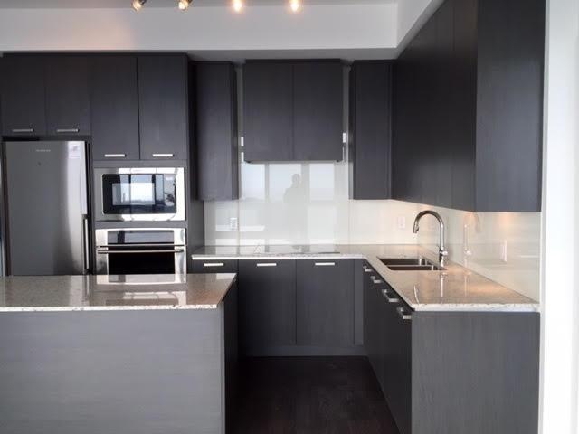 lph5 - 1830 Bloor St W, Condo with 2 bedrooms, 2 bathrooms and 2 parking in Toronto ON | Image 9