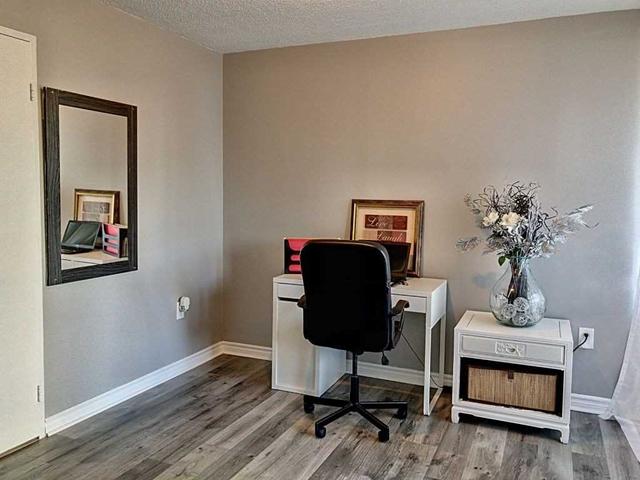 402 - 3590 Kaneff Cres, Condo with 2 bedrooms, 2 bathrooms and 2 parking in Mississauga ON | Image 10