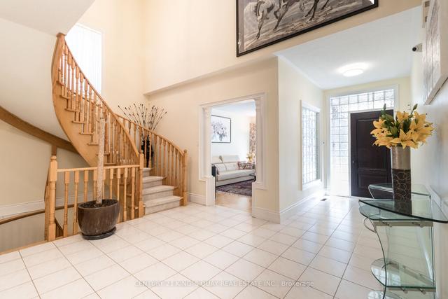 71 Kingmount Cres, House detached with 4 bedrooms, 4 bathrooms and 9 parking in Richmond Hill ON | Image 38