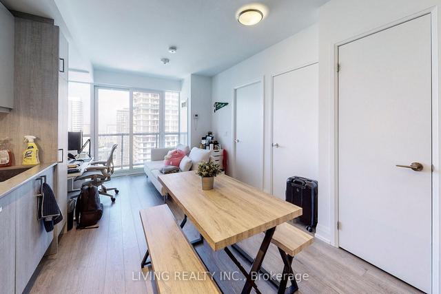 3207 - 77 Mutual St, Condo with 1 bedrooms, 1 bathrooms and 0 parking in Toronto ON | Image 12