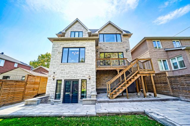 216 Olive Ave, House detached with 4 bedrooms, 7 bathrooms and 6 parking in Toronto ON | Image 26