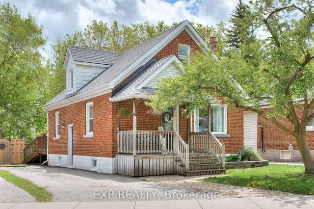 337 Guelph St, House detached with 3 bedrooms, 3 bathrooms and 3 parking in Kitchener ON | Image 1