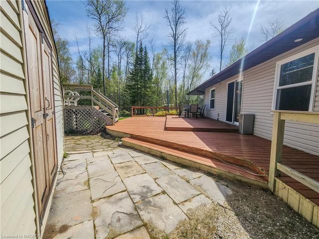 27 Hemlock Rd, House detached with 3 bedrooms, 2 bathrooms and 6 parking in South Bruce Peninsula ON | Image 5