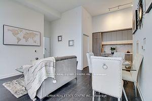 211 - 2020 Bathurst St, Condo with 3 bedrooms, 2 bathrooms and 1 parking in Toronto ON | Image 8