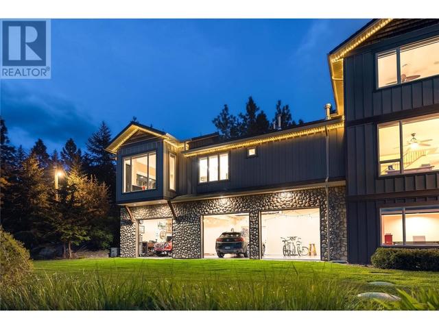 2775 Harvard Rd, House detached with 6 bedrooms, 4 bathrooms and 14 parking in Kelowna BC | Image 61