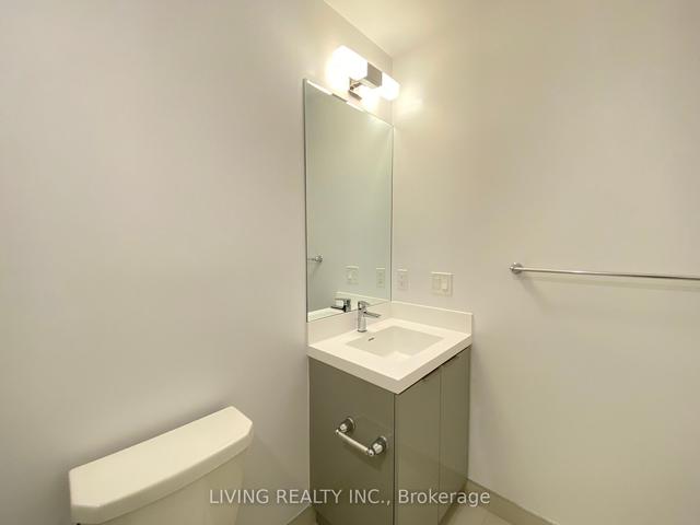 1104 - 25 Holly St, Condo with 1 bedrooms, 1 bathrooms and 0 parking in Toronto ON | Image 15