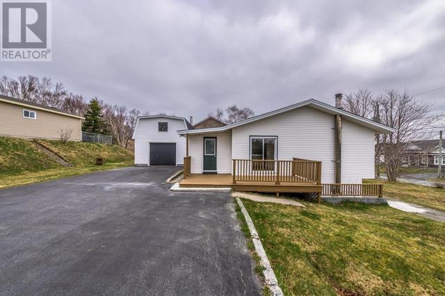 44 Greeley Garden, House detached with 4 bedrooms, 2 bathrooms and null parking in Conception Bay South NL | Image 2