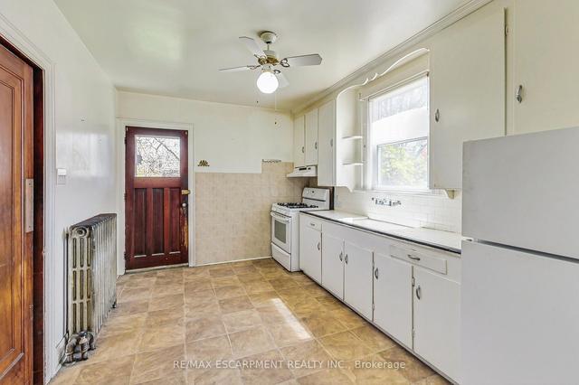 186 Lottridge St, House detached with 3 bedrooms, 2 bathrooms and 3 parking in Hamilton ON | Image 4