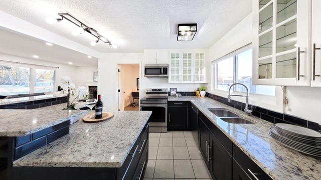 8708 6 Street Se, House detached with 3 bedrooms, 2 bathrooms and 4 parking in Calgary AB | Image 4