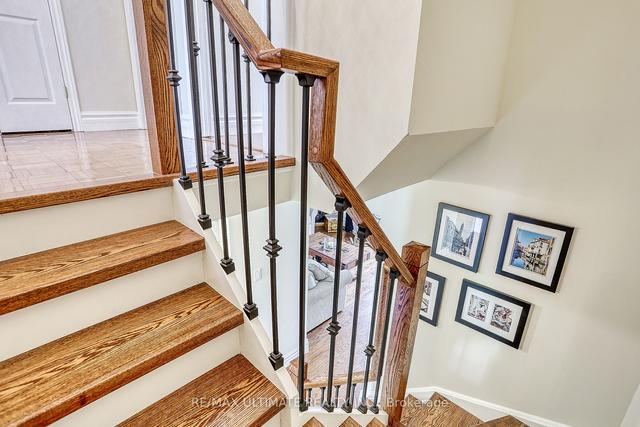 5 - 9 Palmdale Dr, Townhouse with 4 bedrooms, 2 bathrooms and 1 parking in Toronto ON | Image 8