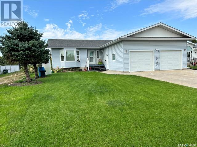 905 21st St, House detached with 4 bedrooms, 2 bathrooms and null parking in Humboldt SK | Image 46