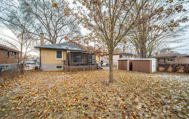 668 Harold Dr, House detached with 3 bedrooms, 1 bathrooms and 5 parking in Peterborough ON | Image 17