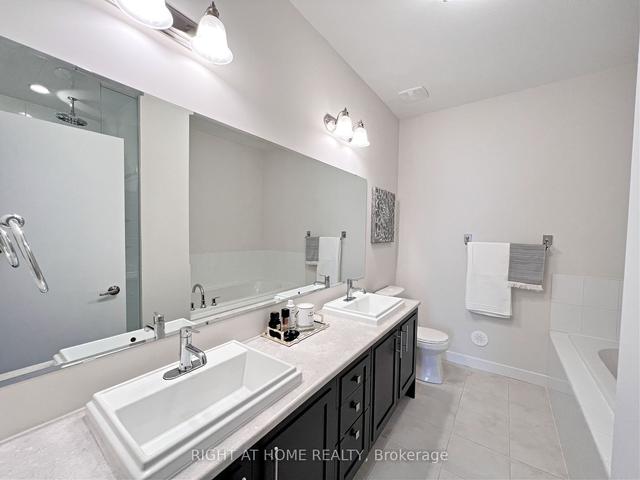 50 Allegranza Ave, House attached with 3 bedrooms, 3 bathrooms and 4 parking in Vaughan ON | Image 9