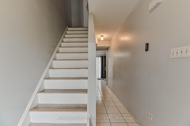 30 Enmount Dr, Townhouse with 3 bedrooms, 2 bathrooms and 2 parking in Brampton ON | Image 36