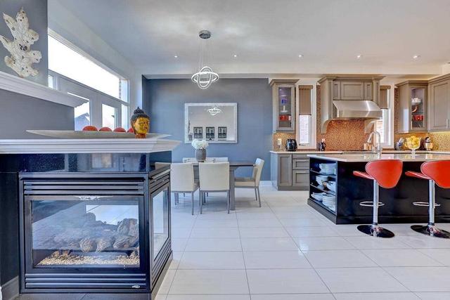 4 Accolade Crt, House detached with 4 bedrooms, 5 bathrooms and 7 parking in Brampton ON | Image 4