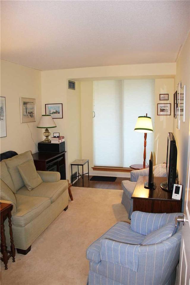 302 - 955 Millwood Rd, Condo with 2 bedrooms, 2 bathrooms and 1 parking in Toronto ON | Image 10