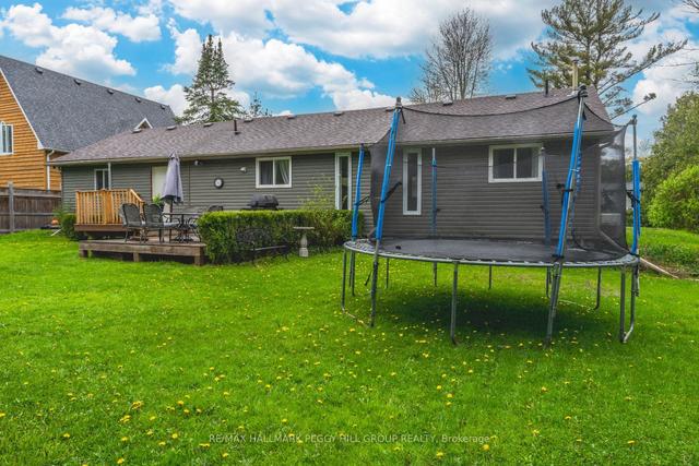 611 Lakeshore Rd E, House detached with 3 bedrooms, 1 bathrooms and 7 parking in Oro Medonte ON | Image 3