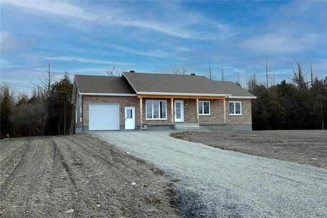 5037 Prunner Road, House detached with 3 bedrooms, 1 bathrooms and 8 parking in South Dundas ON | Image 2