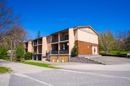 4 - 21 Prospect St, Condo with 1 bedrooms, 1 bathrooms and 1 parking in Parry Sound ON | Image 1