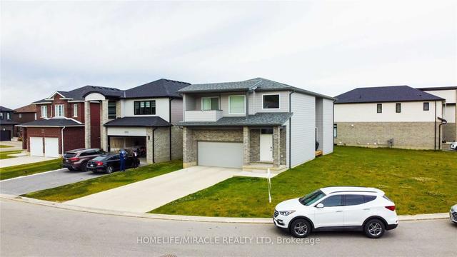 1301 Sandbar St, House detached with 4 bedrooms, 3 bathrooms and 4 parking in London ON | Image 12