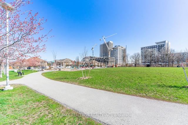 709 - 20 North Park Rd, Condo with 2 bedrooms, 2 bathrooms and 1 parking in Vaughan ON | Image 11