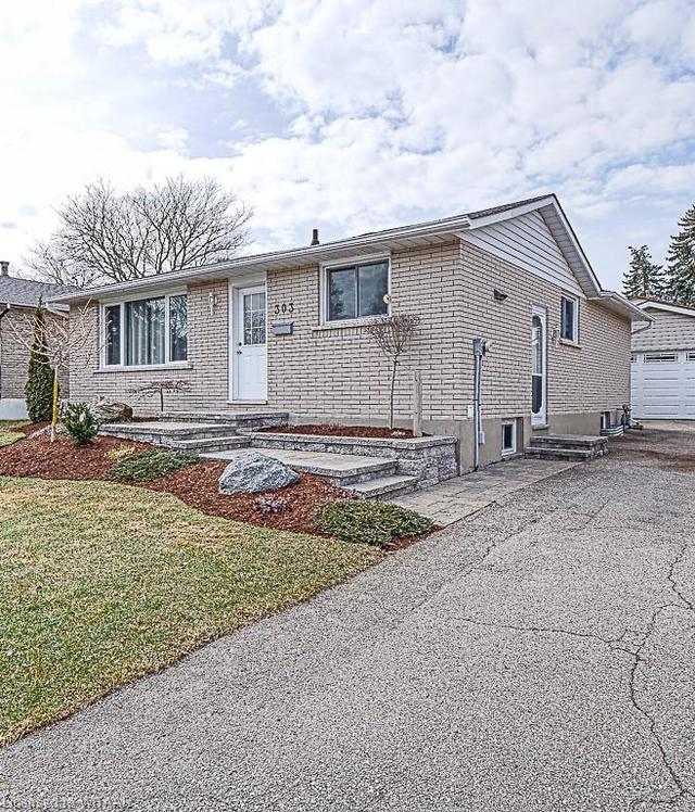 303 Macdonald Dr, House detached with 3 bedrooms, 2 bathrooms and 5 parking in Woodstock ON | Image 1