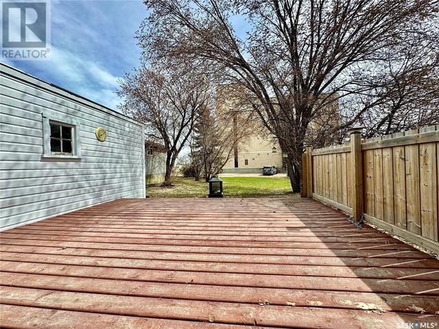 41 6th Ave N, House detached with 3 bedrooms, 1 bathrooms and null parking in Yorkton SK | Image 33