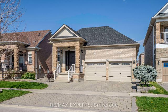209 Vellore Park Ave, House detached with 3 bedrooms, 4 bathrooms and 5 parking in Vaughan ON | Image 1